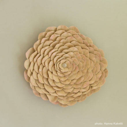 Ceramic flowers - Leinikki