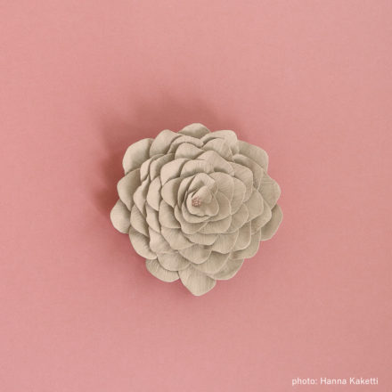 Ceramic flowers - Vuokko