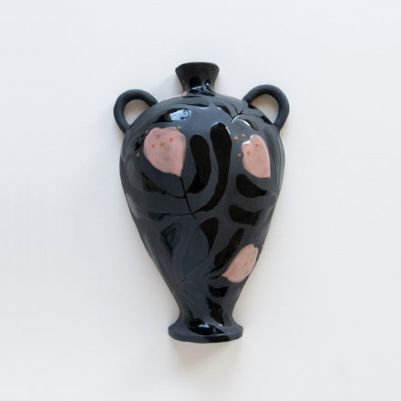 Hiljaiselo - Black floral vase