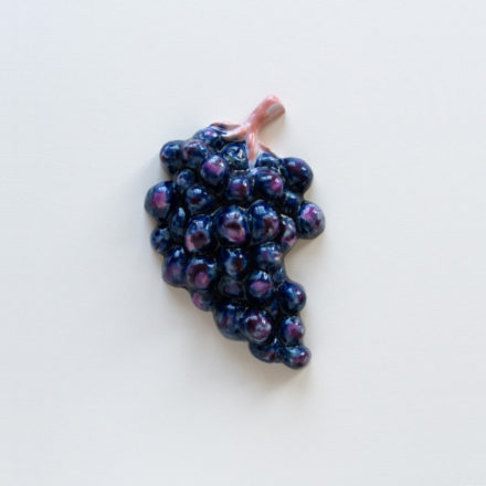 Hiljaiselo - Blue grapes
